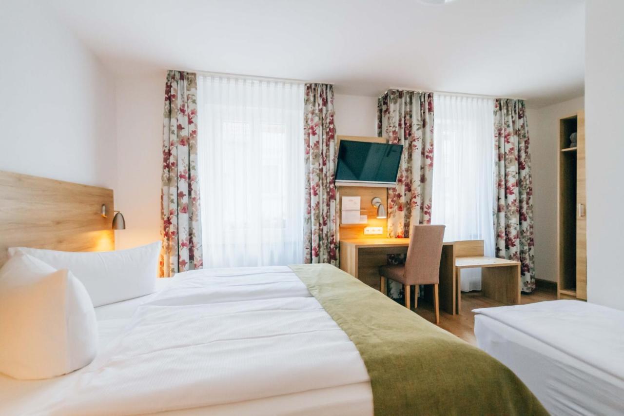 Andres Hotel